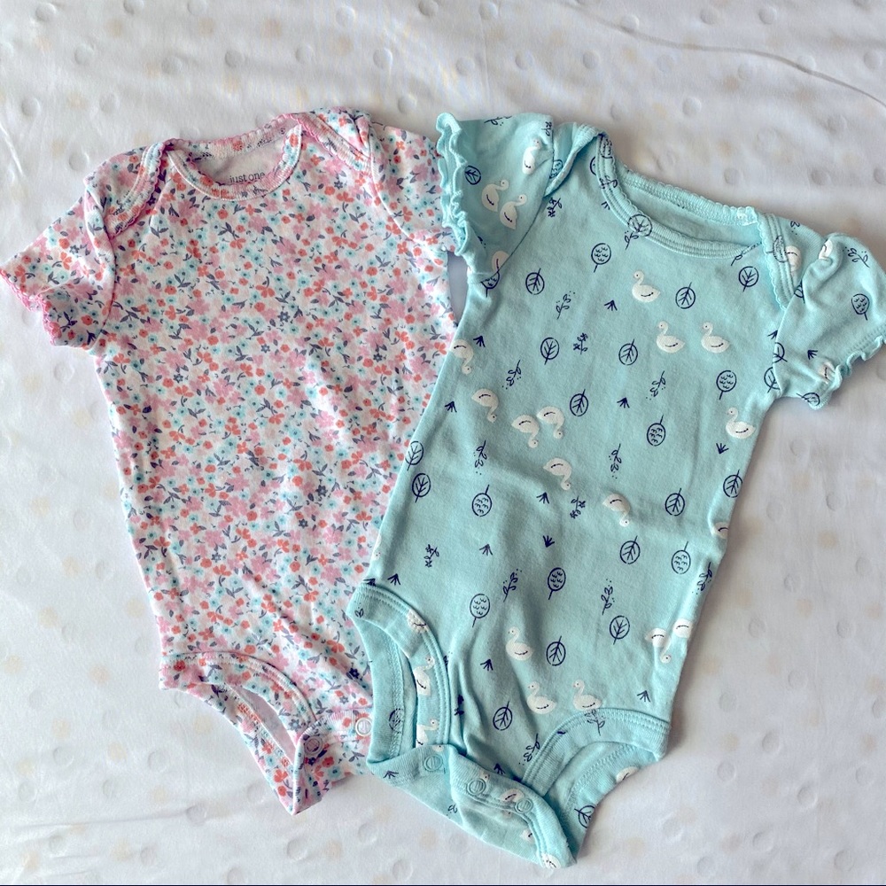 Carter’s Onesie Set of 2 Size 3 Months